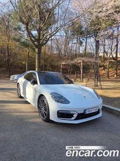 Porsche Panamera 2018 2.9 автомат (гидро), миниатюра 3
