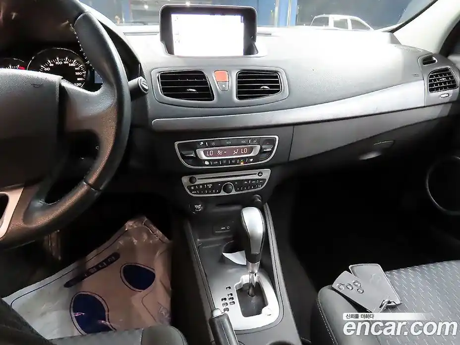 Renault SM3 2010 1.6 гидро, фото 11
