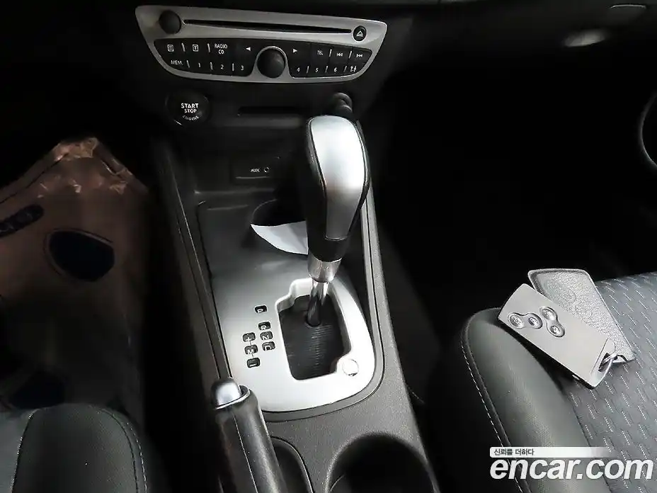 Renault SM3 2010 1.6 гидро, фото 13