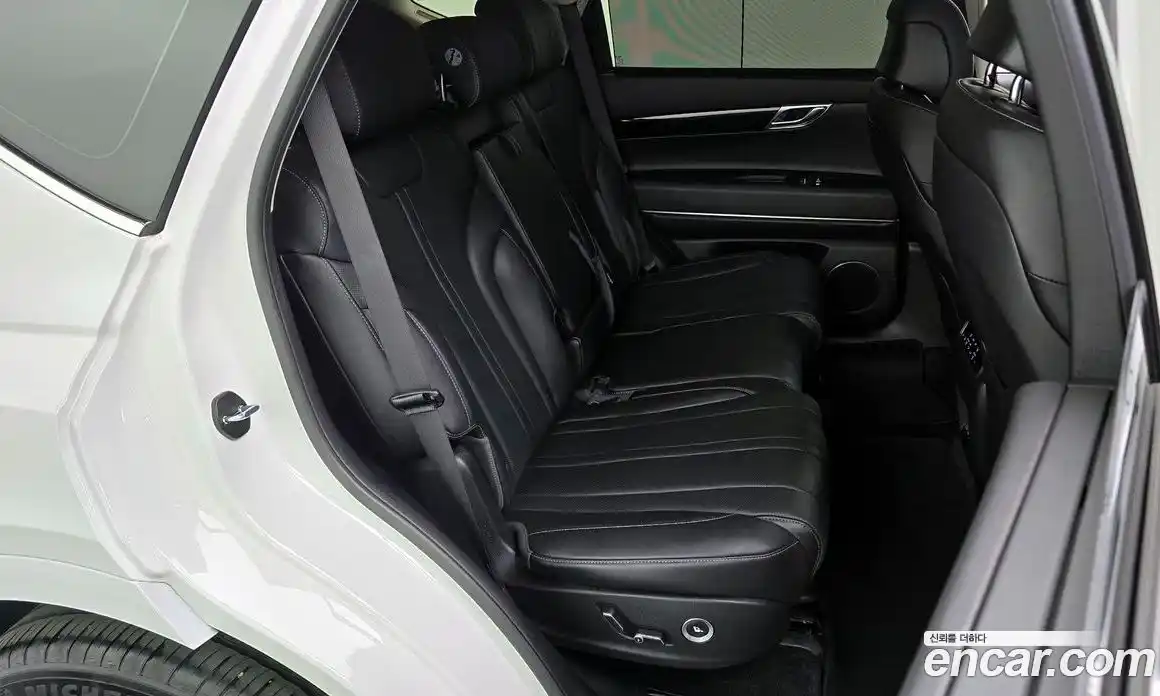 Genesis GV80 2024 2.5 гидро, фото 17