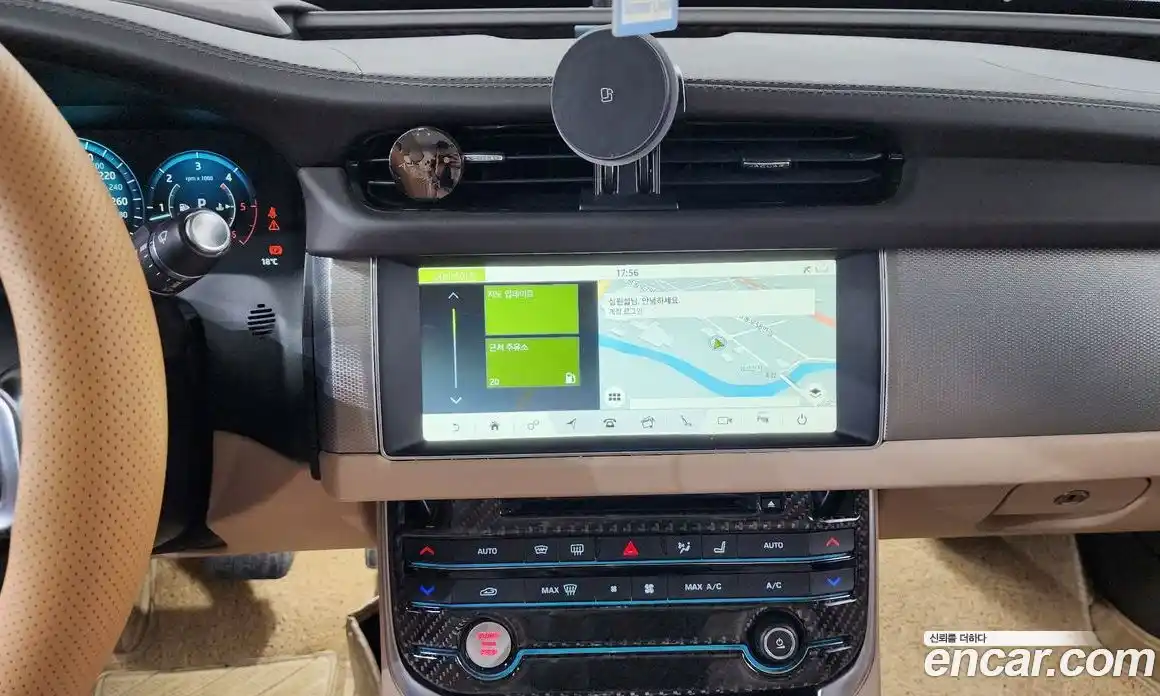 Jaguar XF 2018 2.0 гидро, фото 18