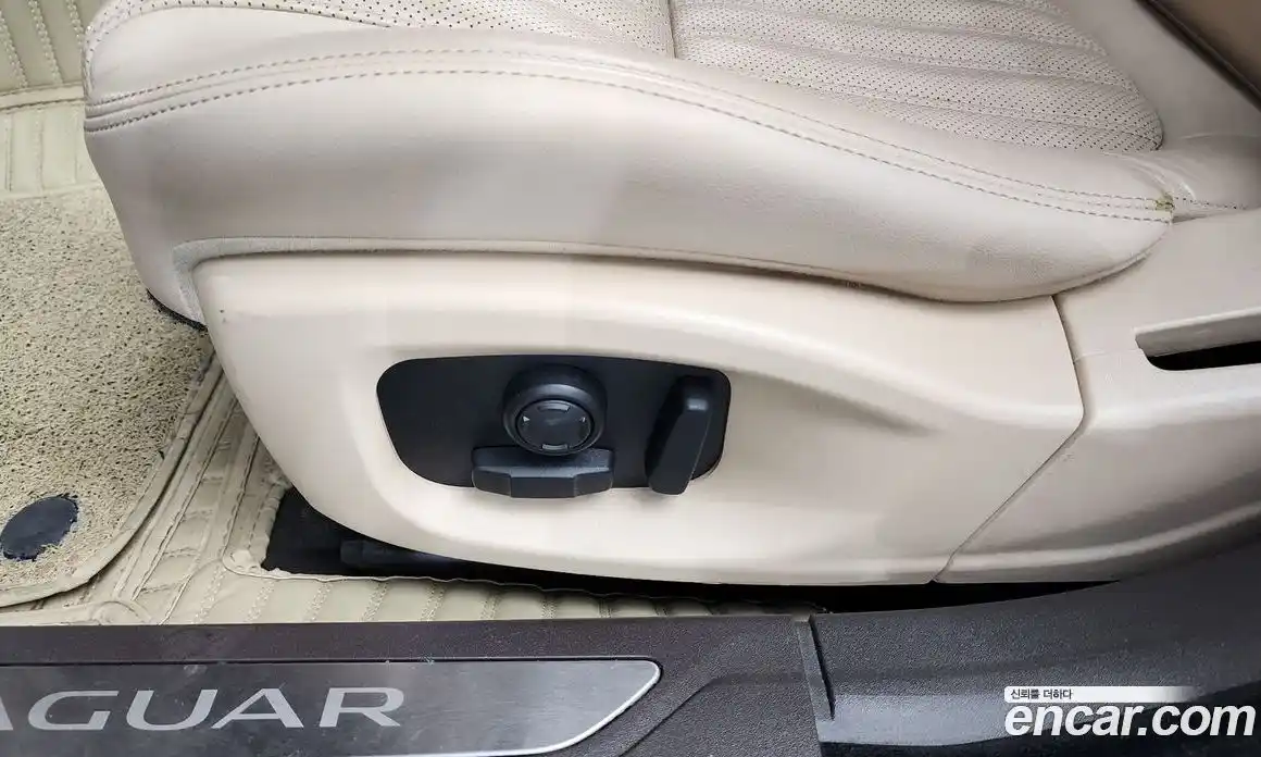 Jaguar XF 2018 2.0 гидро, фото 31