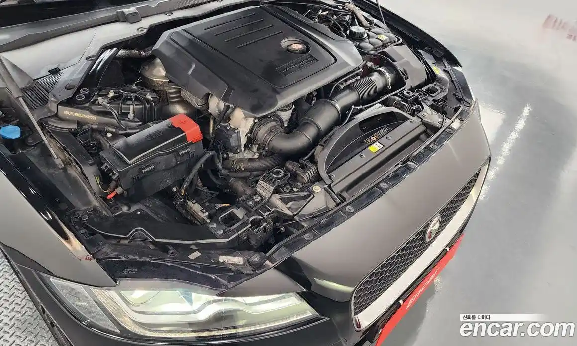 Jaguar XF 2018 2.0 гидро, фото 6