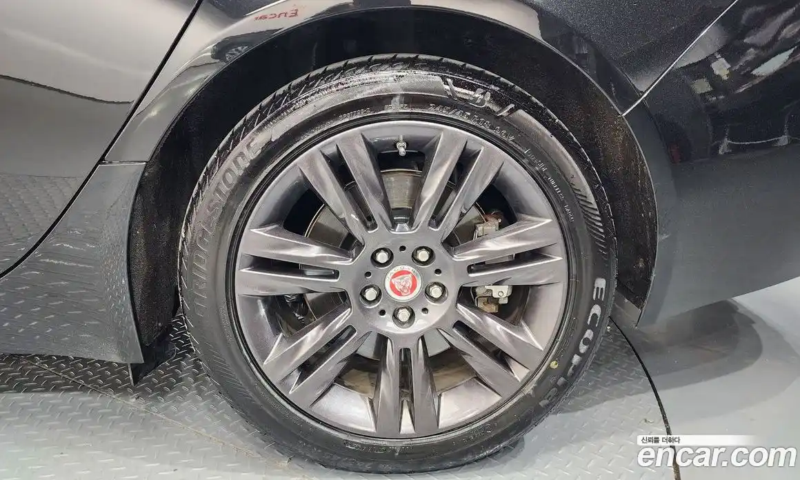 Jaguar XF 2018 2.0 гидро, фото 7