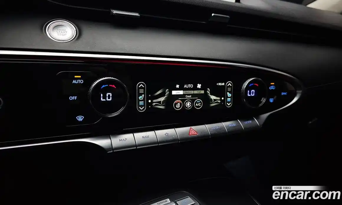 Genesis GV70 2023 2.5 автомат (гидро), фото 17