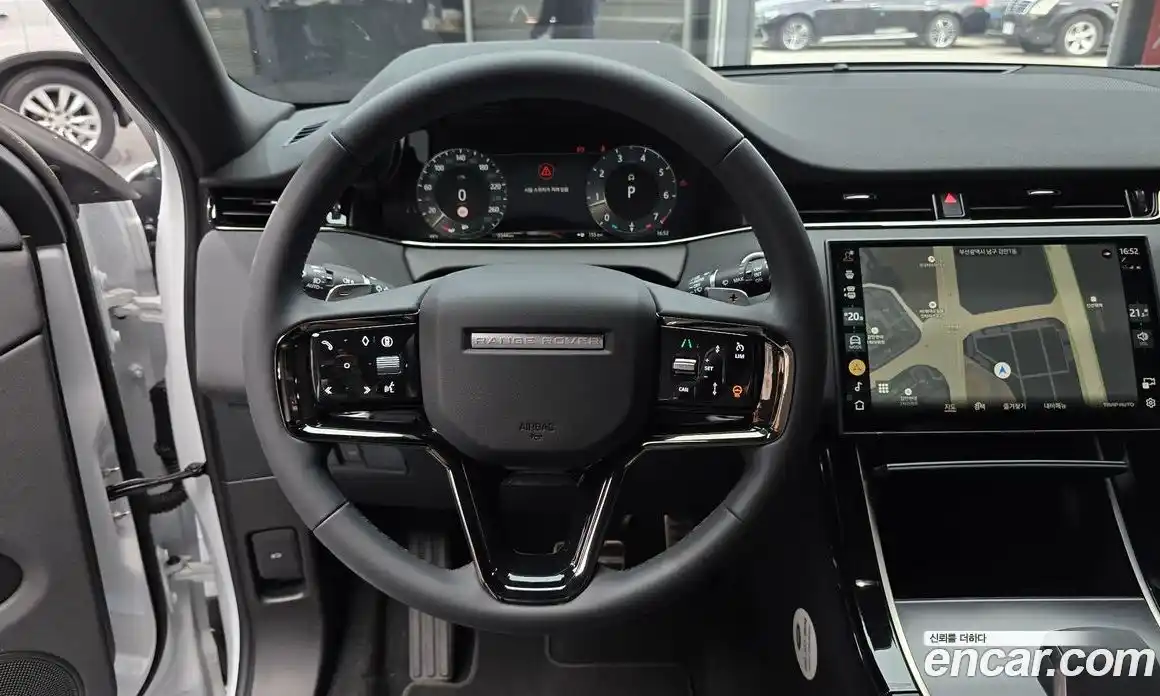 Land Rover Range Rover Evoque 2025 2.0 автомат (гидро), фото 19