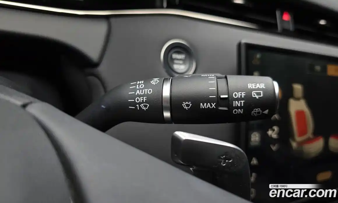 Land Rover Range Rover Evoque 2025 2.0 автомат (гидро), фото 23