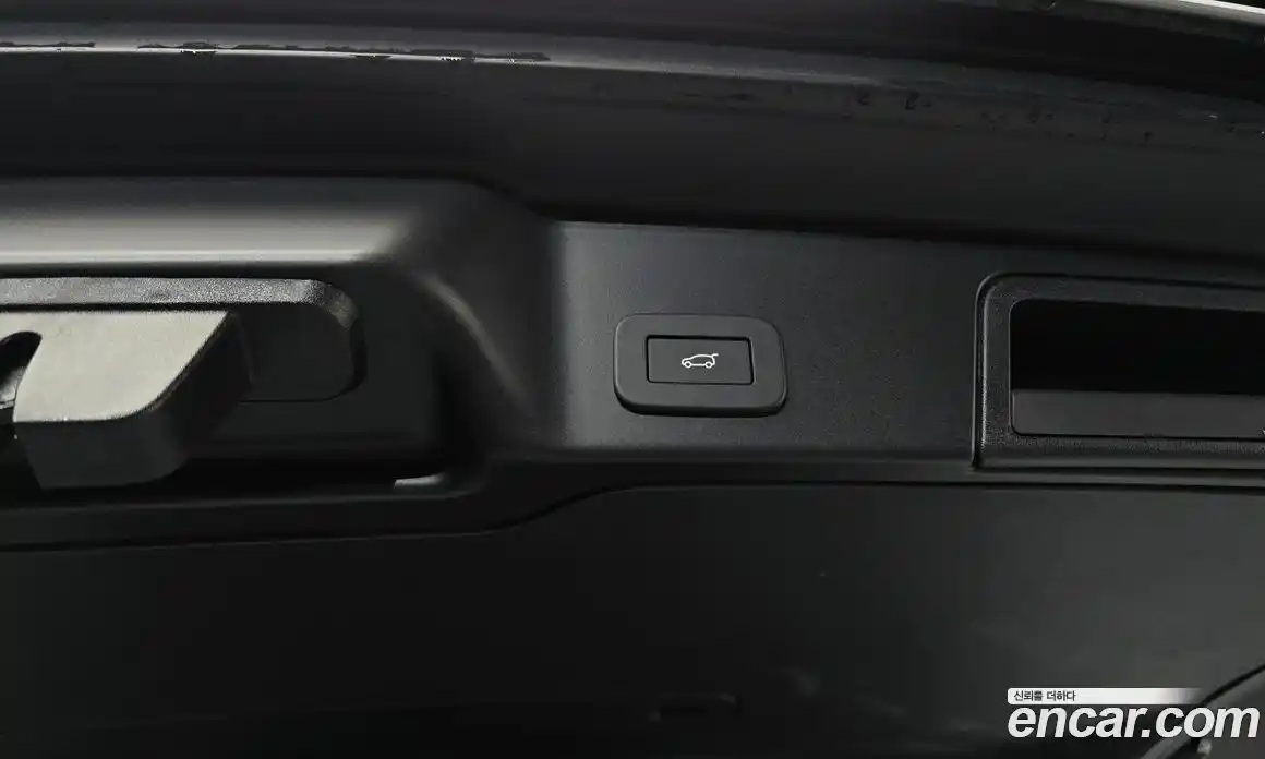 Land Rover Range Rover Evoque 2025 2.0 автомат (гидро), фото 26
