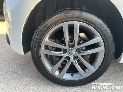 Volkswagen Polo 2015 1.4 автомат (гидро), миниатюра 5
