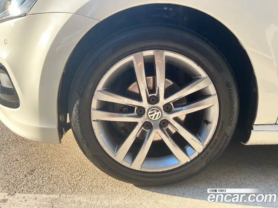 Volkswagen Polo 2015 1.4 автомат (гидро), фото 8