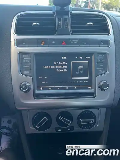 Volkswagen Polo 2015 1.4 автомат (гидро), миниатюра 10