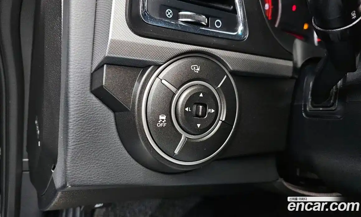 SsangYong Korando 2017 2.2 автомат (гидро), фото 15
