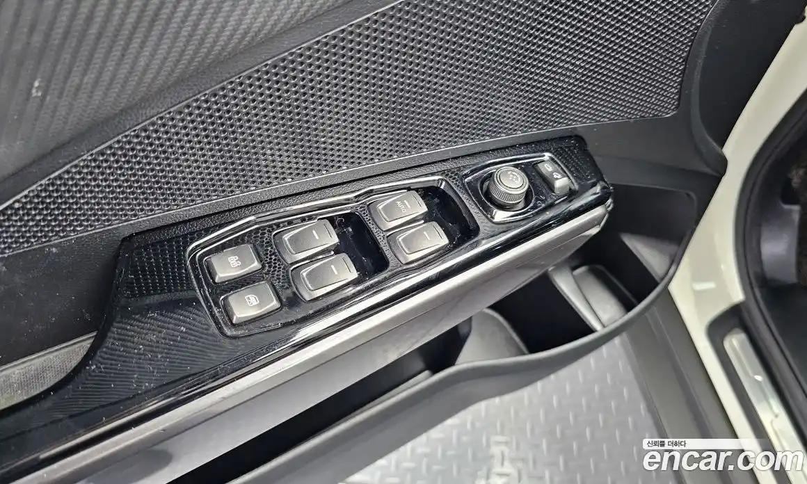 SsangYong TIBOLI 2020 1.5 автомат (гидро), фото 17