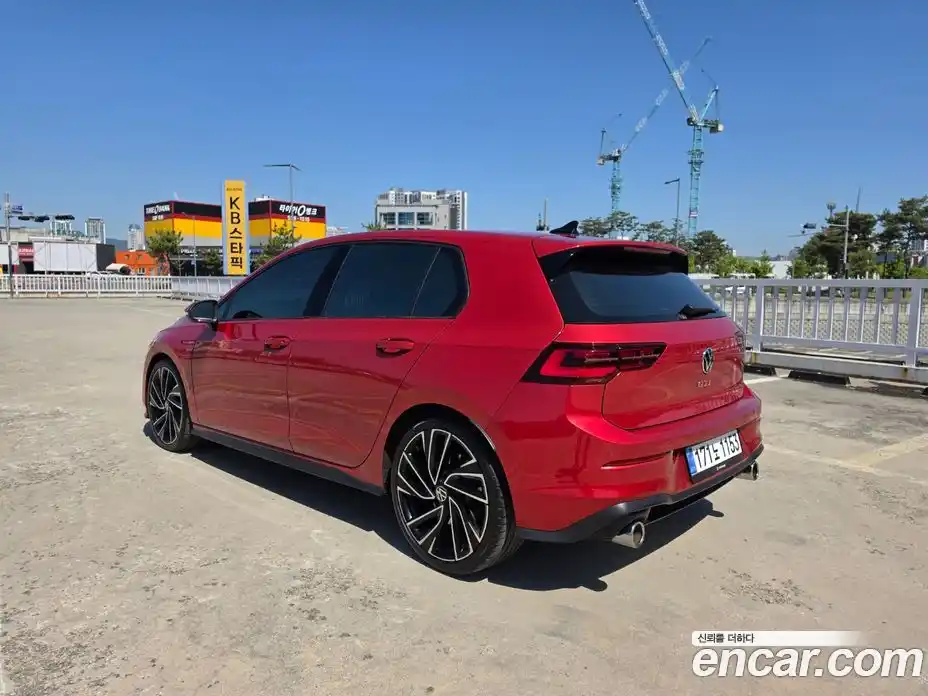 Volkswagen Golf 2024 2.0 автомат (гидро), фото 6