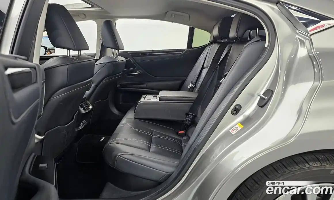 Lexus ES 2018 2.5 гидро, фото 16