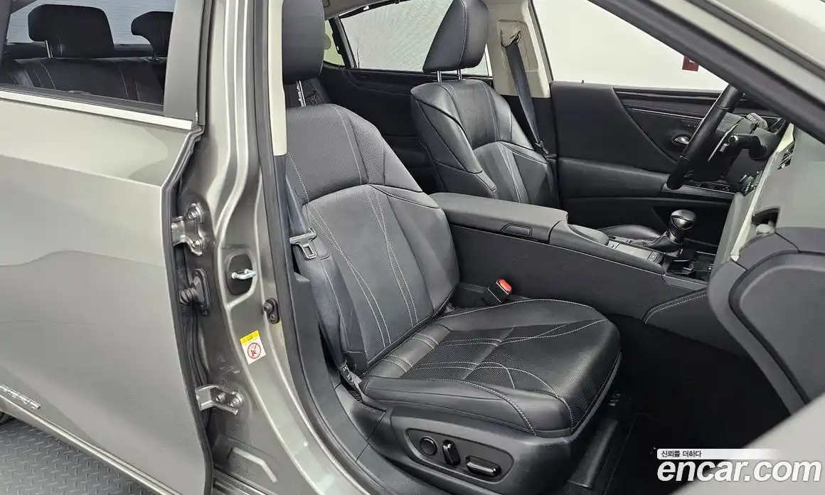 Lexus ES 2018 2.5 гидро, фото 18
