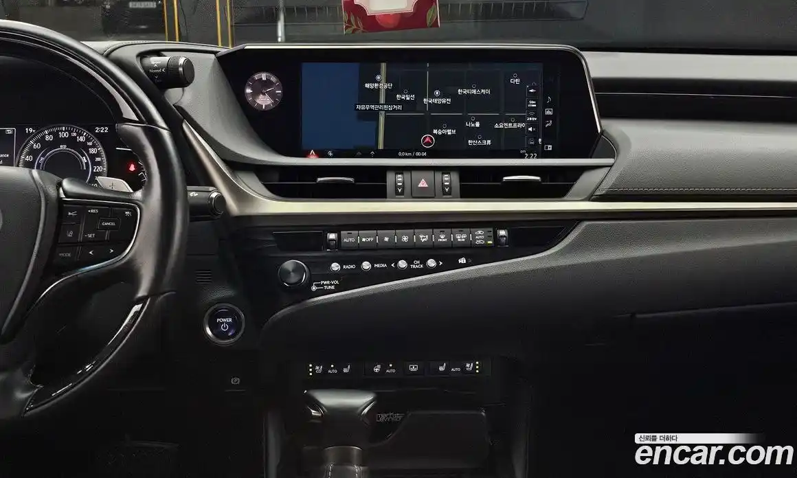 Lexus ES 2018 2.5 гидро, фото 20