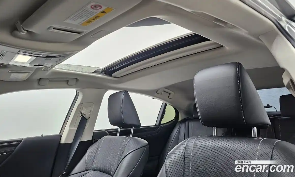 Lexus ES 2018 2.5 гидро, фото 25