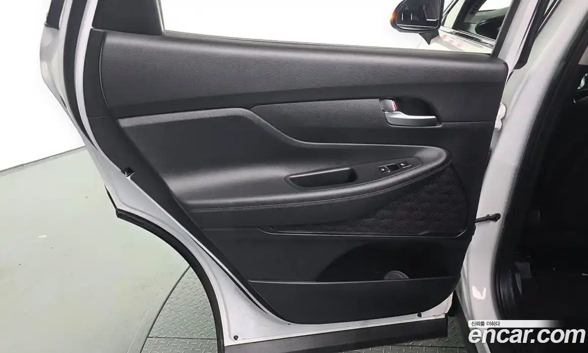 Hyundai Santa Fe 2022 2.2 автомат (гидро), фото 15