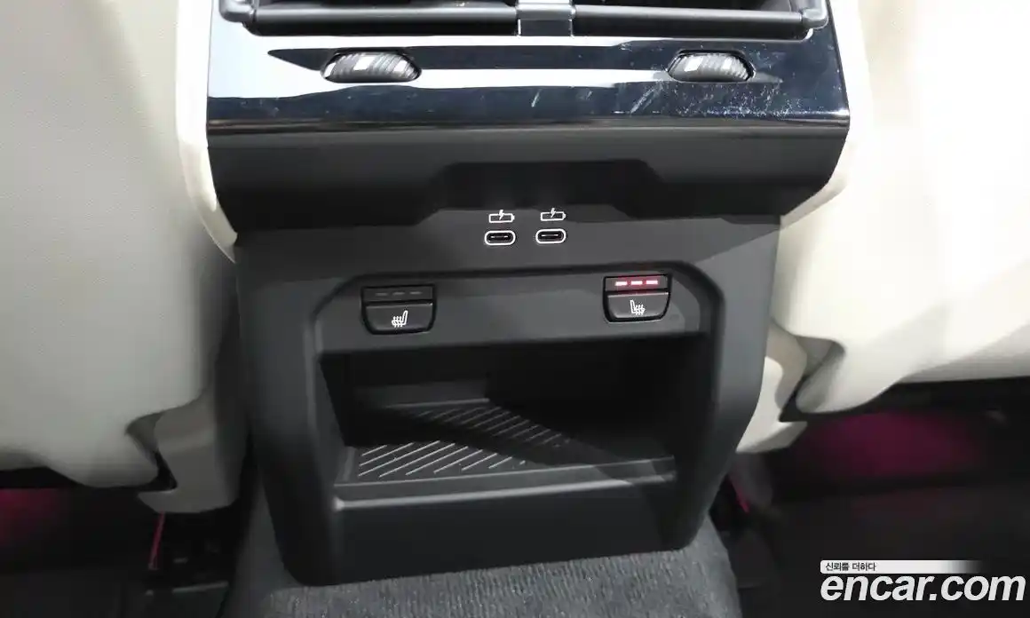 BMW 5-Series 2025 2.0 гидро, фото 25