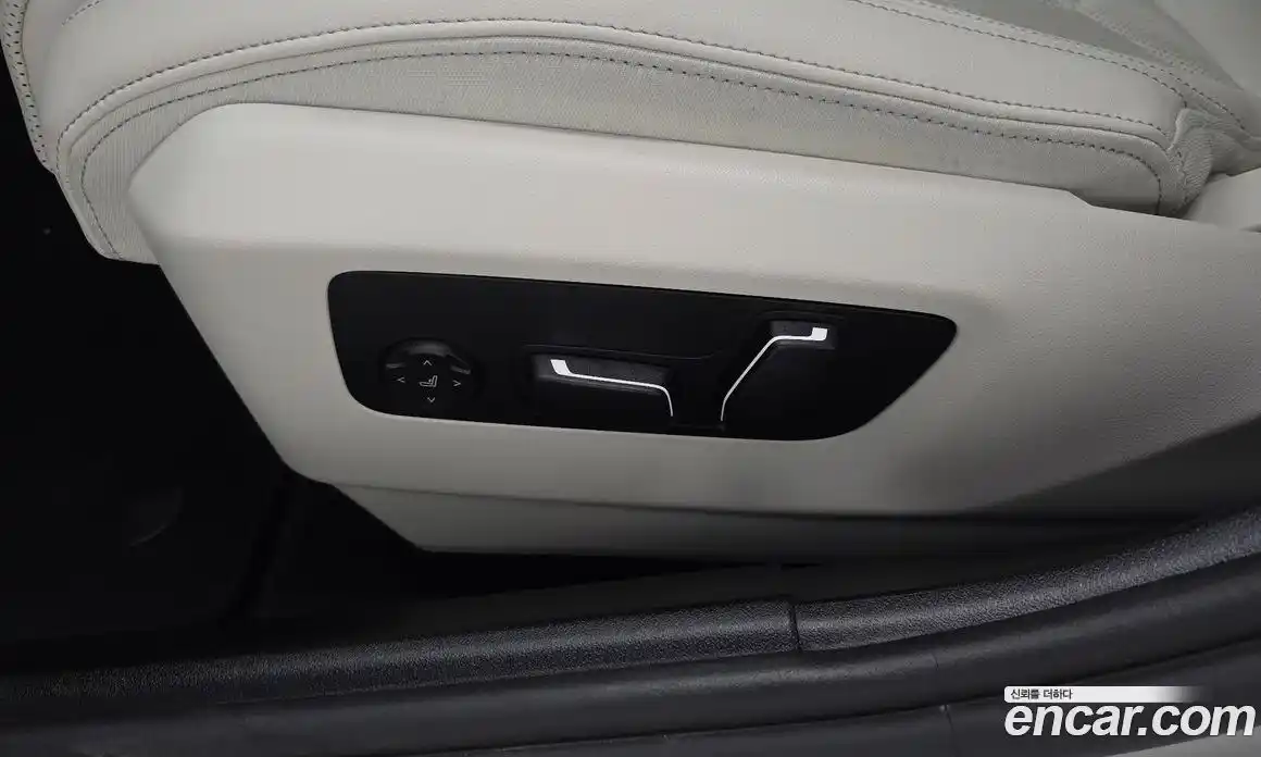 BMW 5-Series 2025 2.0 гидро, фото 36