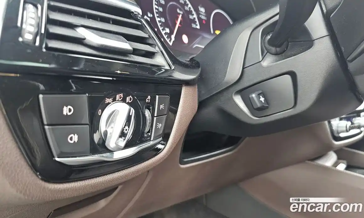 BMW 5-Series 2019 2.0 гидро, фото 28