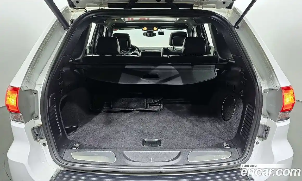 Jeep Cherokee 2019 3.6 автомат (гидро), фото 28