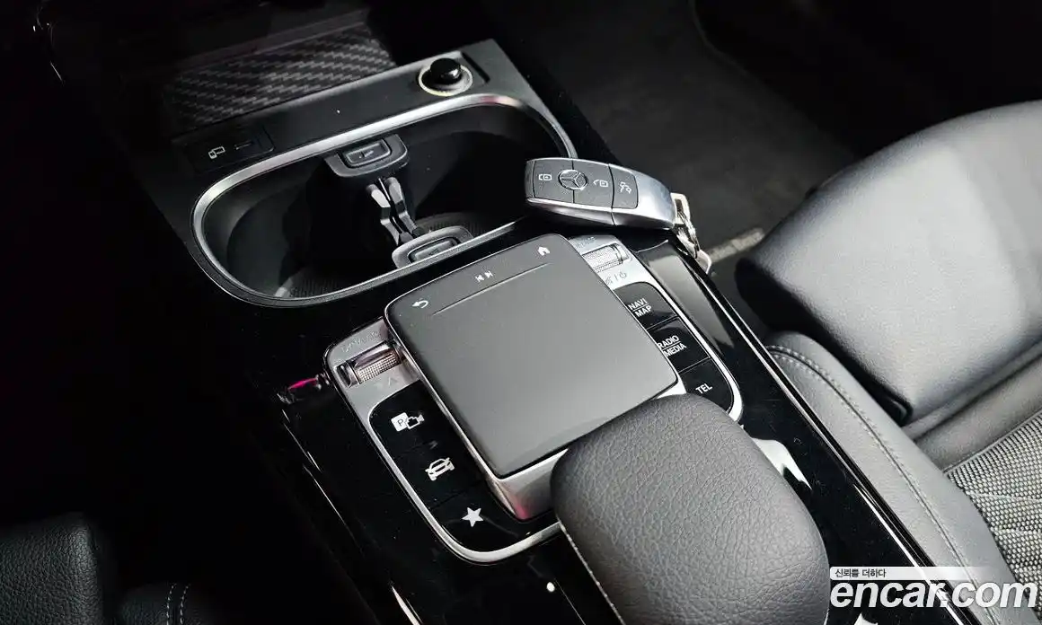 Mercedes-Benz A-Class 2020 2.0 гидро, фото 12