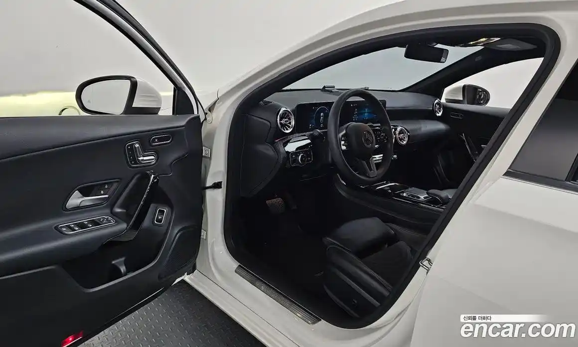Mercedes-Benz A-Class 2020 2.0 гидро, фото 13
