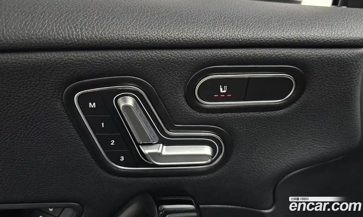 Mercedes-Benz A-Class 2020 2.0 гидро, фото 27