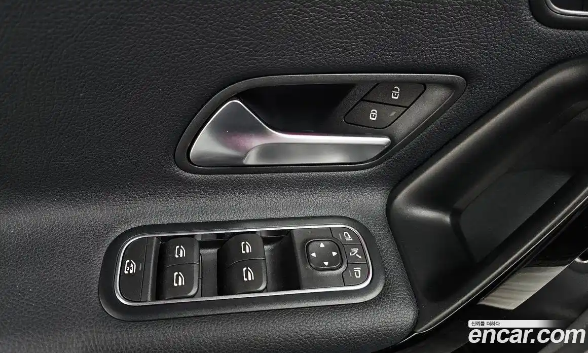 Mercedes-Benz A-Class 2020 2.0 гидро, фото 29