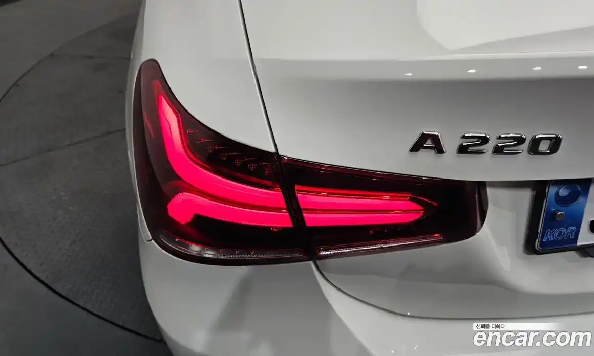 Mercedes-Benz A-Class 2020 2.0 гидро, фото 9