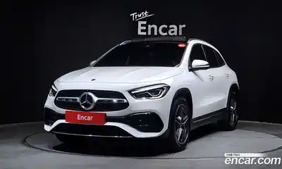 Mercedes-Benz GLA-Class