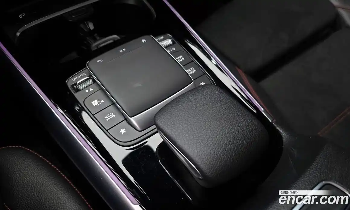 Mercedes-Benz GLA-Class 2021 2.0 гидро, фото 23