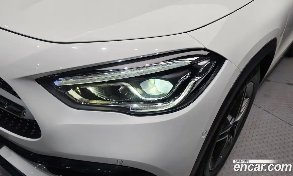 Mercedes-Benz GLA-Class 2021 2.0 гидро, фото 8
