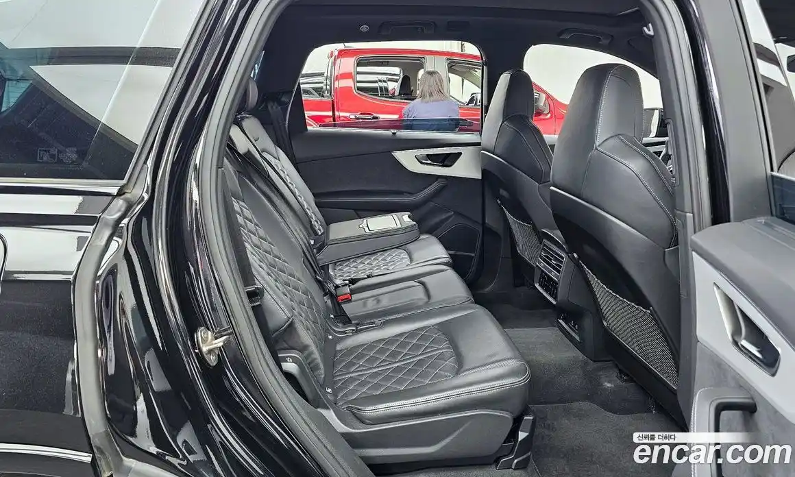 Audi Q7 2023 3.0 гидро, фото 18