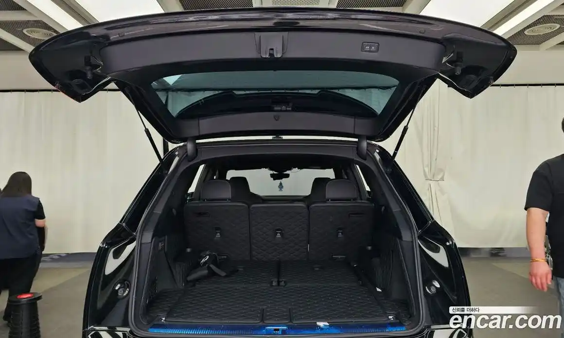 Audi Q7 2023 3.0 гидро, фото 26