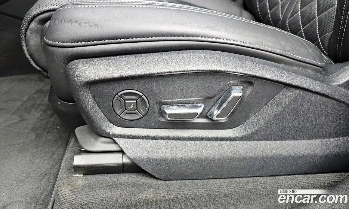 Audi Q7 2023 3.0 гидро, фото 28