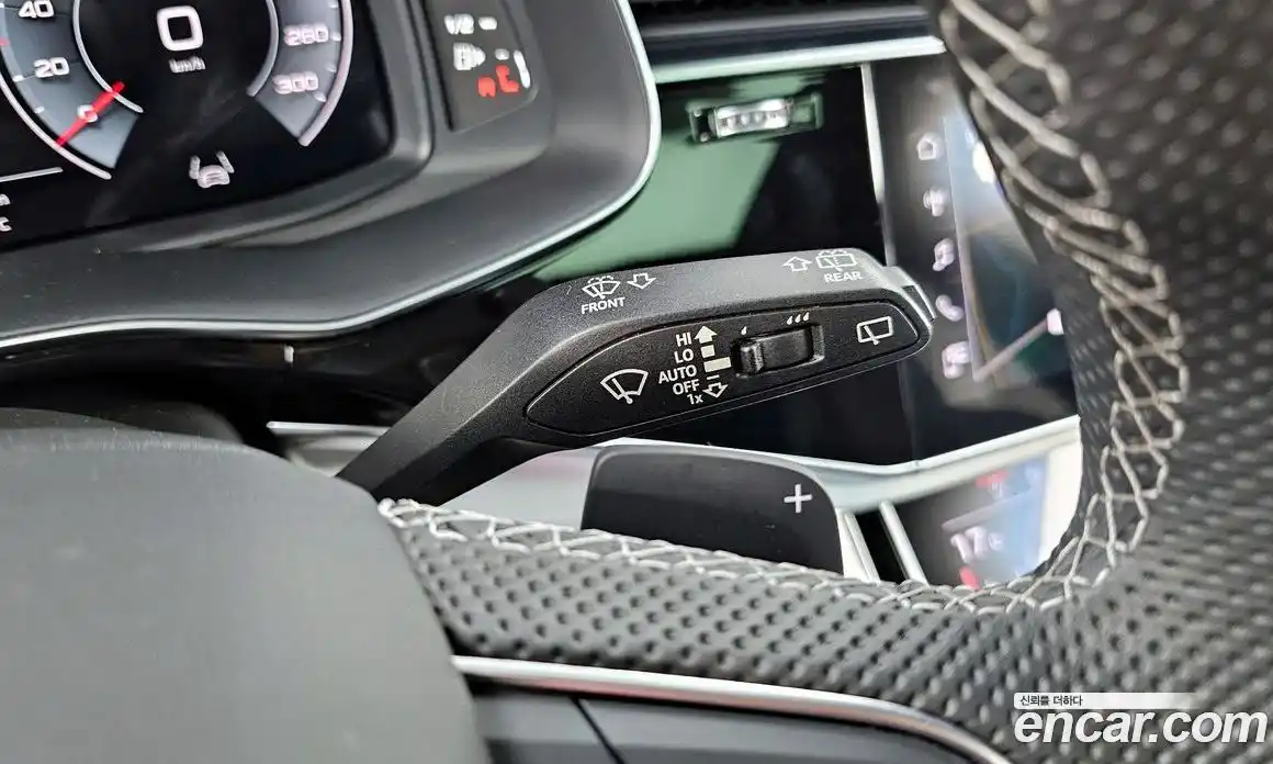 Audi Q7 2023 3.0 гидро, фото 33
