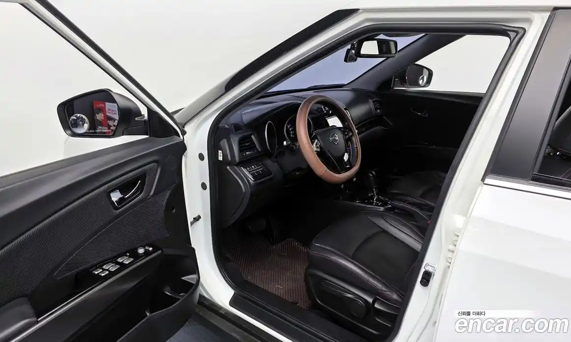 SsangYong TIBOLI 2018 1.6 автомат (гидро), фото 13