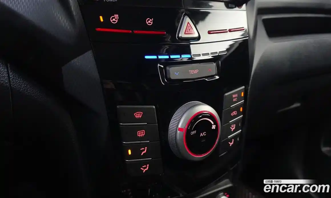 SsangYong TIBOLI 2018 1.6 автомат (гидро), фото 17