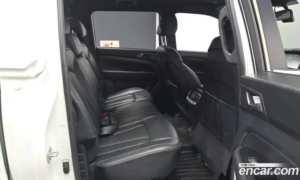 SsangYong Rexton 2022 2.2 автомат (гидро), фото 12