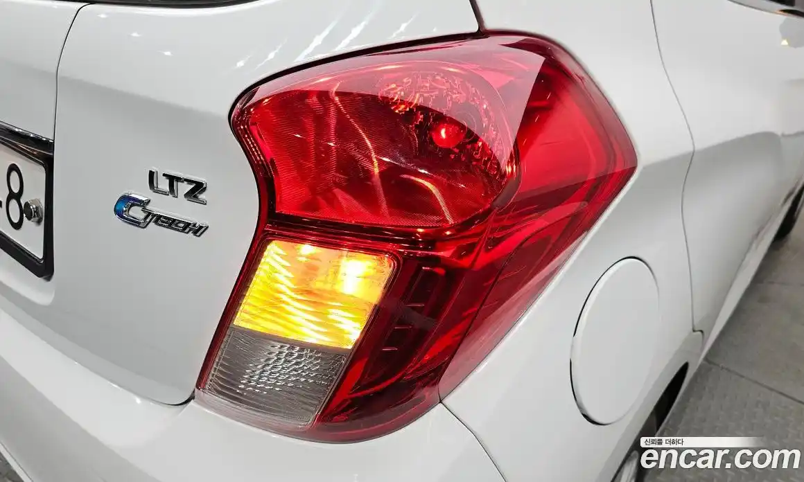 Chevrolet Spark 2016 1.0 гидро, фото 9