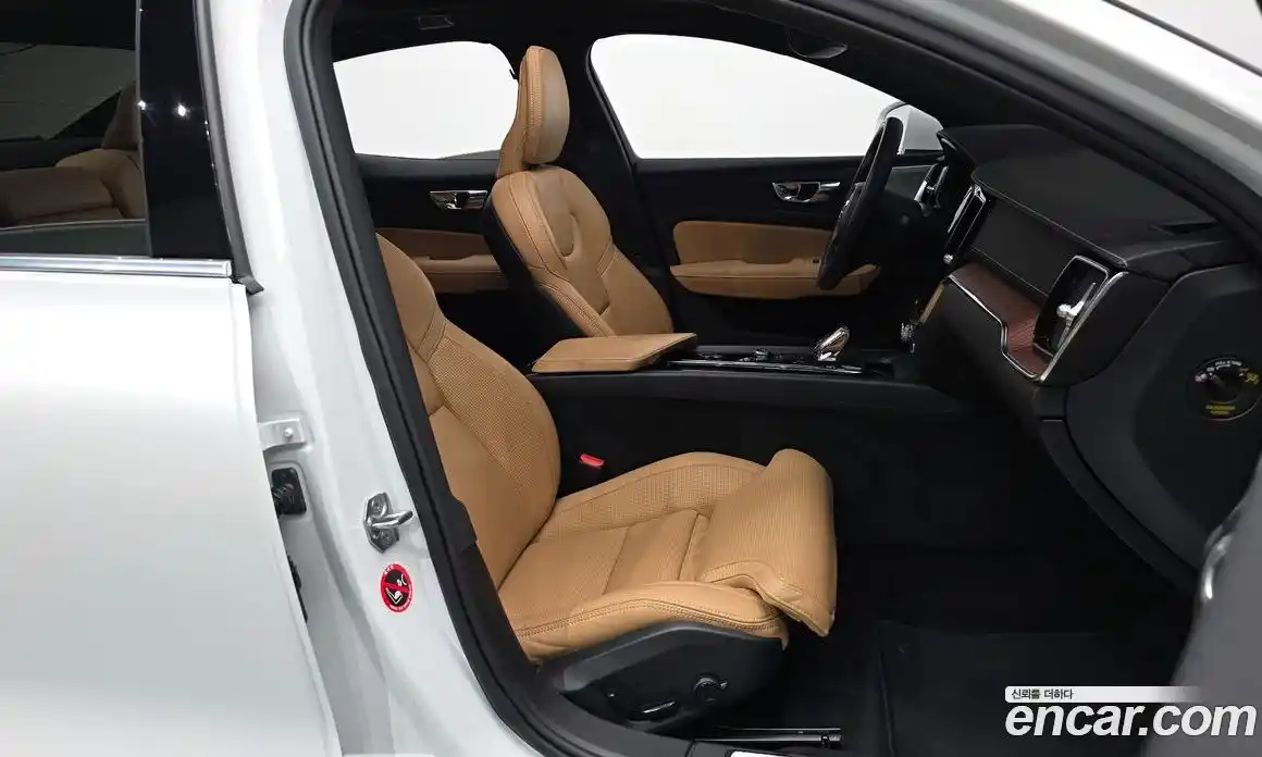 Volvo S60 2021 2.0 автомат (гидро), фото 17
