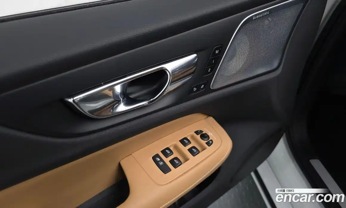 Volvo S60 2021 2.0 автомат (гидро), фото 38