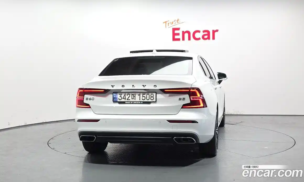 Volvo S60 2021 2.0 автомат (гидро), фото 4