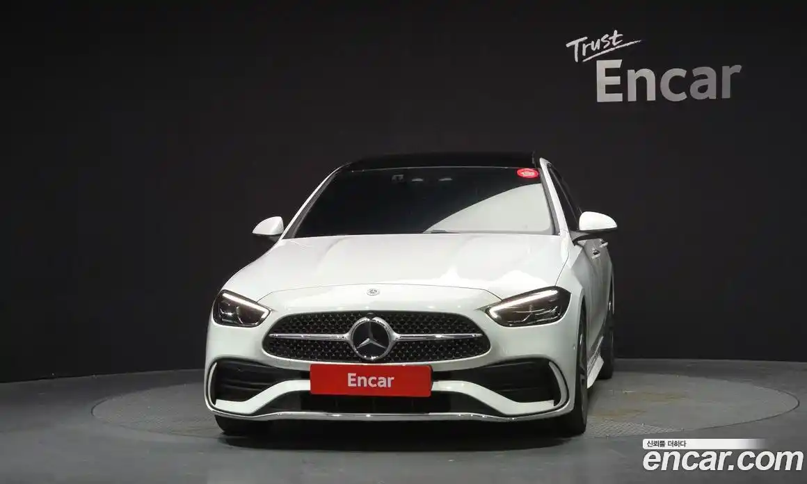 Mercedes-Benz C-Class 2024 2.0 гидро, фото 3