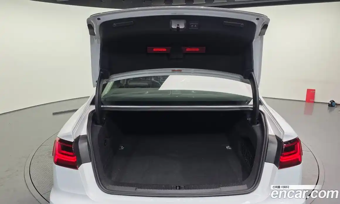 Audi A6 2016 2.0 автомат (гидро), фото 20