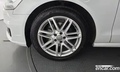 Audi A6 2016 2.0 автомат (гидро), миниатюра 5