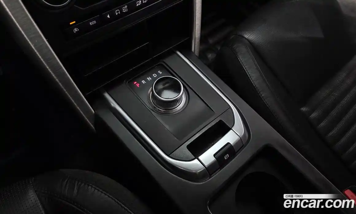 Land Rover Discovery Sport 2015 2.0 автомат (гидро), фото 9
